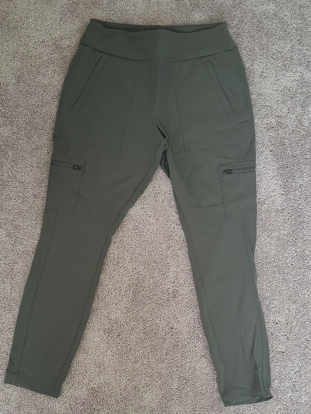 Athleta Women's Cargo Joggers in Olive